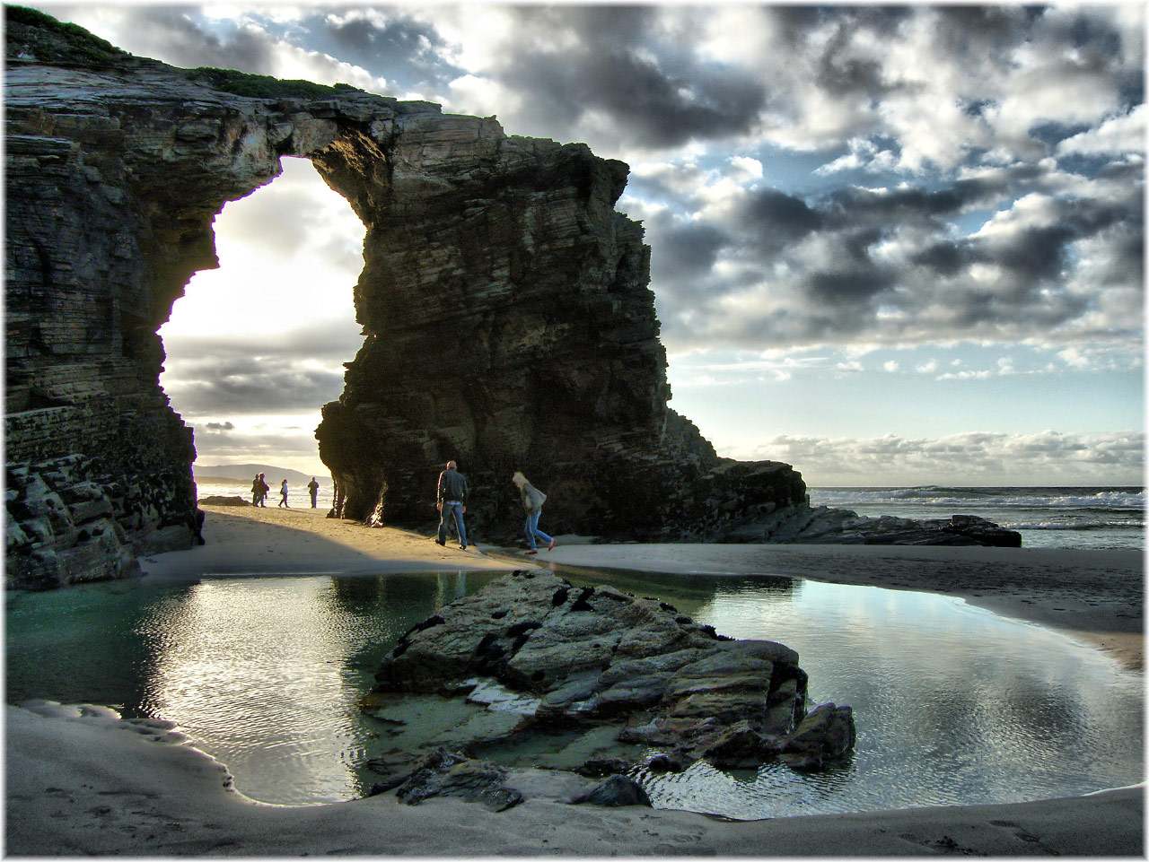 Playa de Las Catedrales, Foz